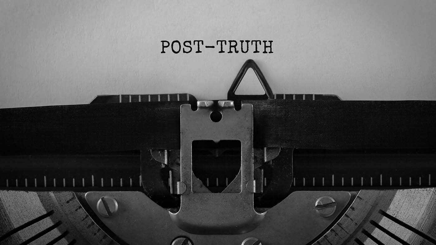 Post-truth as post-democracy's image